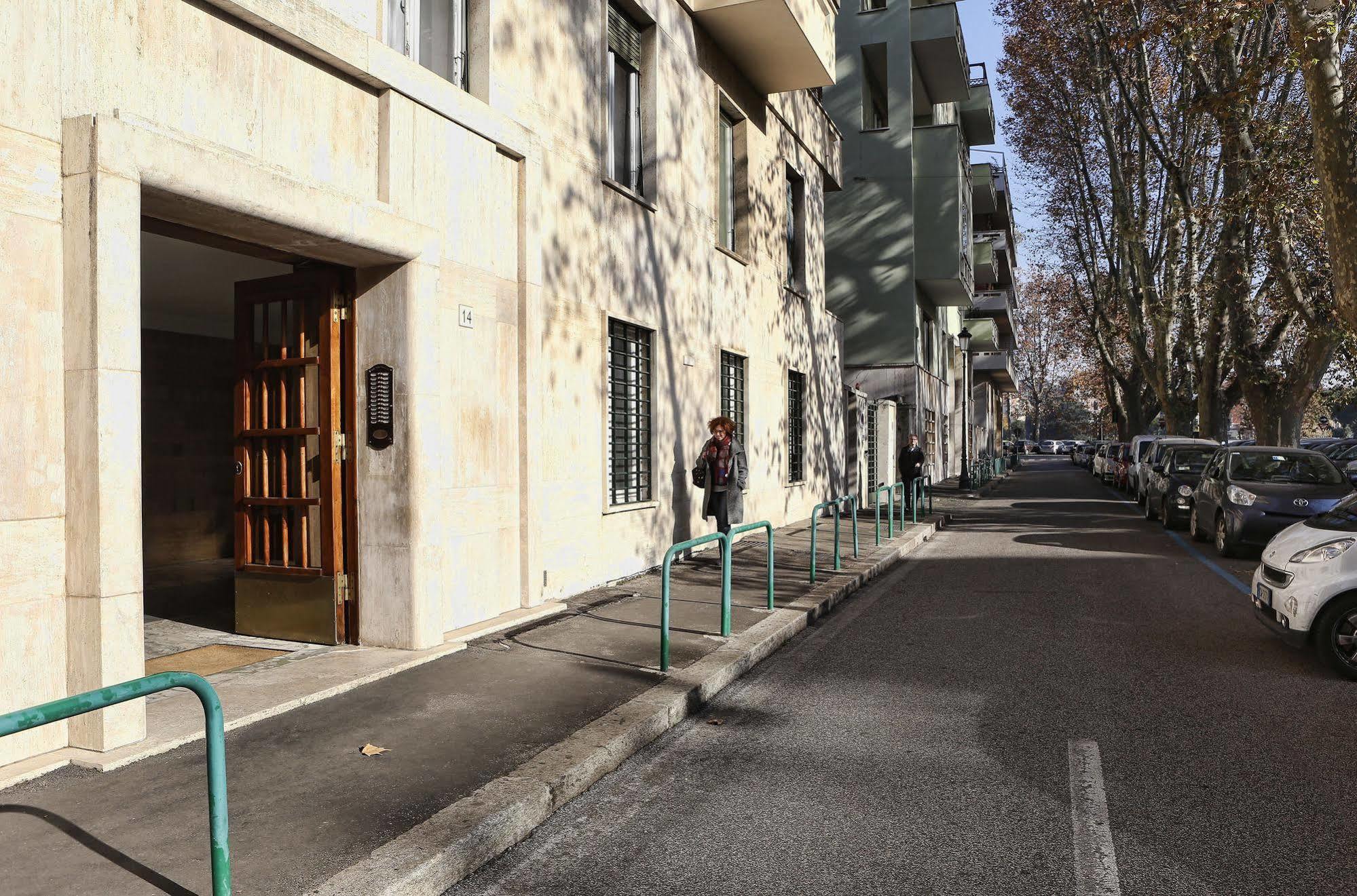 Casa Sotgiu Guest House Rome Exterior photo
